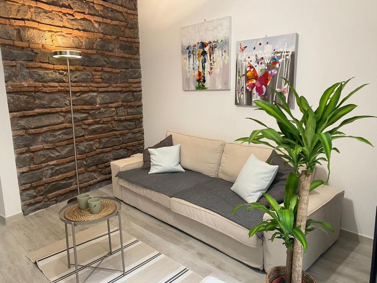 Apartment Alfonzetti-5 Min Walk To Central Train And Bus Station Catane Extérieur photo